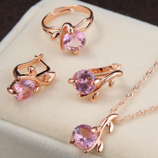 Elegant Crystals Jewelry Set